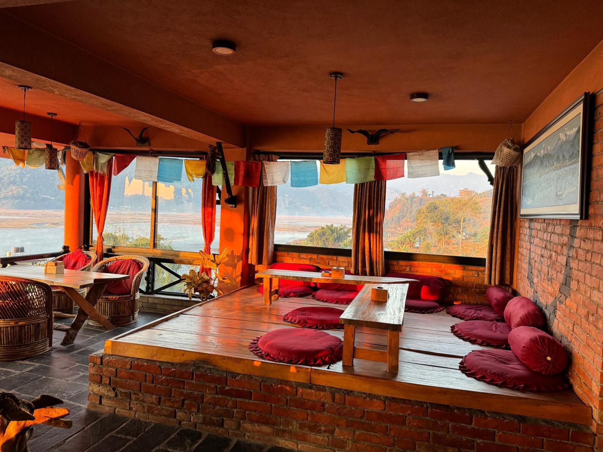 Nar-Bis Hotel Pokhara Exterior photo