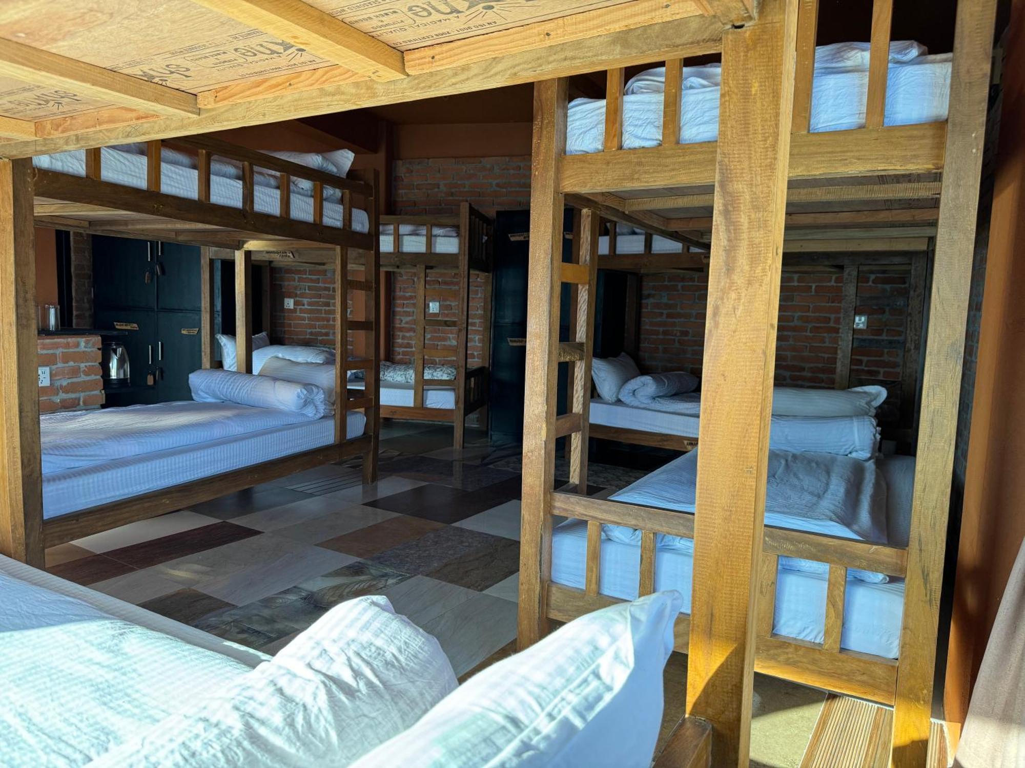 Nar-Bis Hotel Pokhara Exterior photo